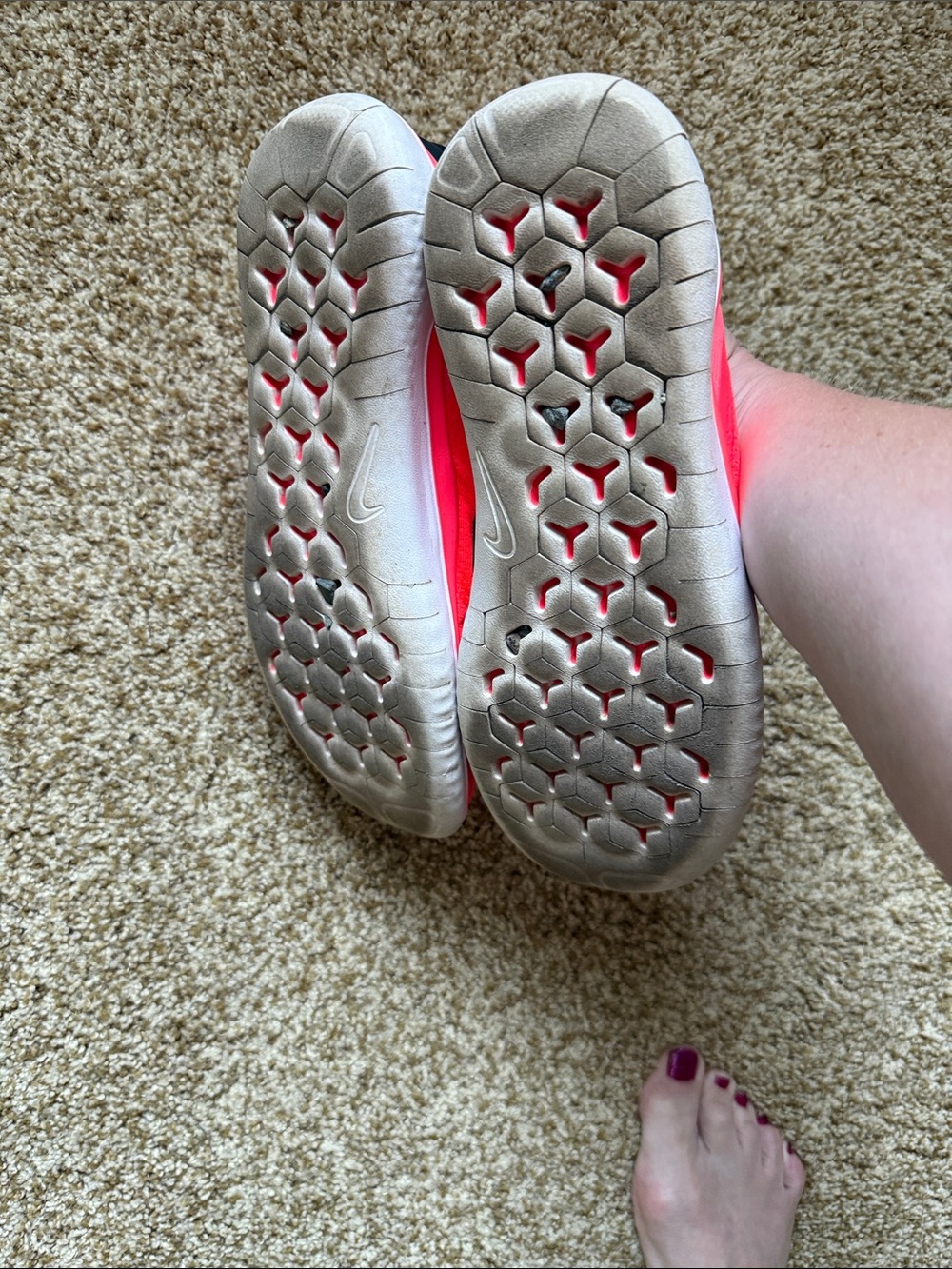 Nike Neon Pink/coral Running Shoes with Black Swoosh - Picture 3 of 6